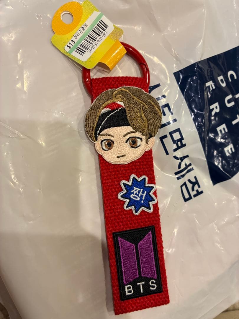 

[USED] South Korea Duty-Free Shop Keychain BTS V (Taehyung)