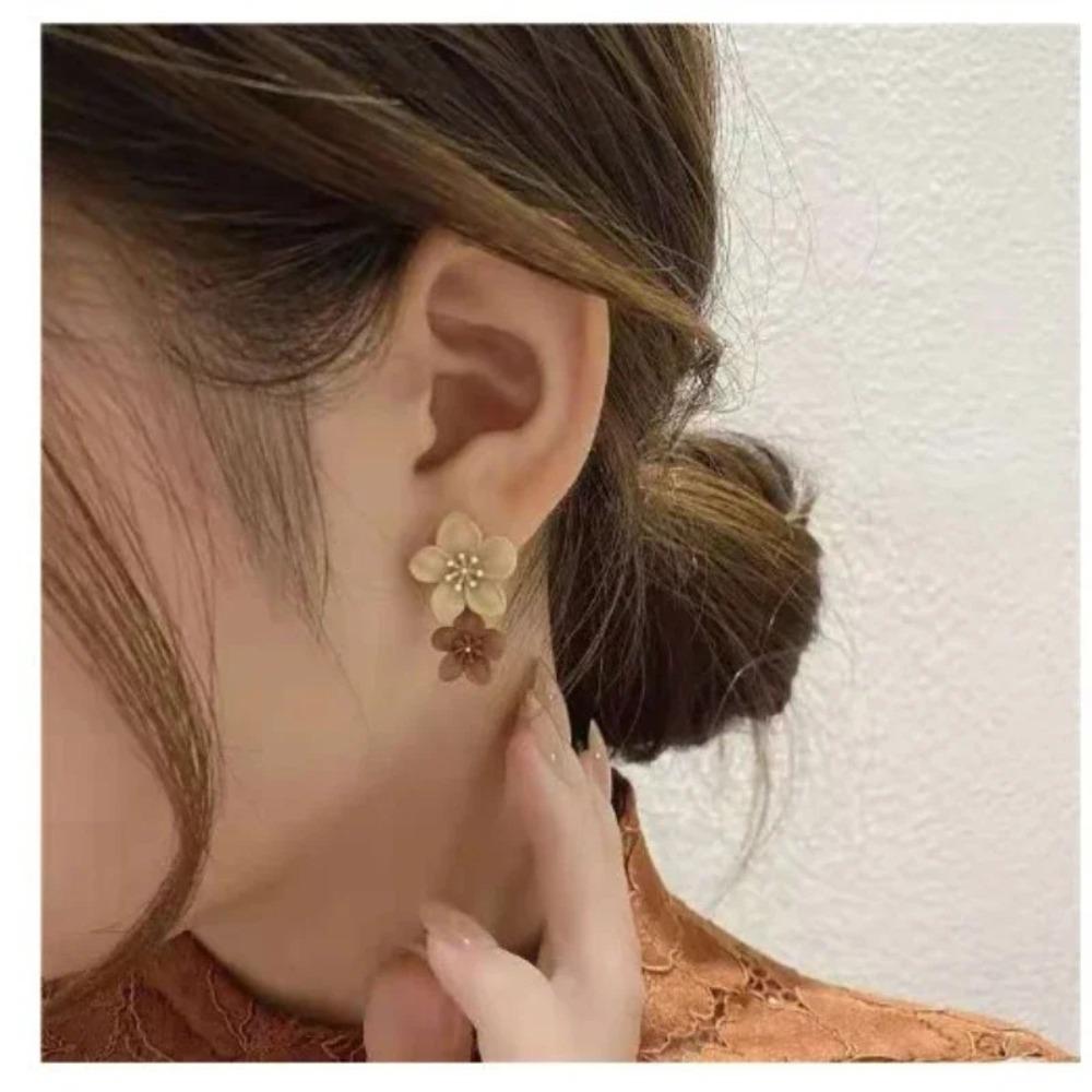 Retro Simple Brown Flower Korea Stud Earrings for Women Girls Cute Charm Wedding Bride Party Jewelry Accessories Friendship Gift