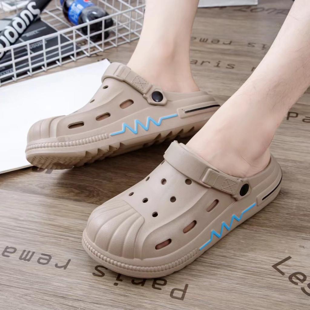 Summer Clog Shoe Men Korean Version EVA Sandals Fashion Casual Beach Shoes Non-slip Soft Soled Outdoor Slippers