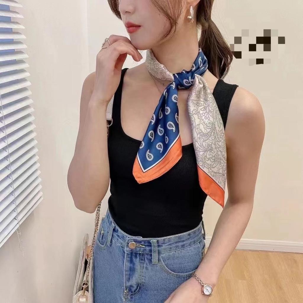 Retro Korean version polka dot scarf scarf silk scarf women's decorative scarf versatile spring and autumn new 71 × 71 small square scarf