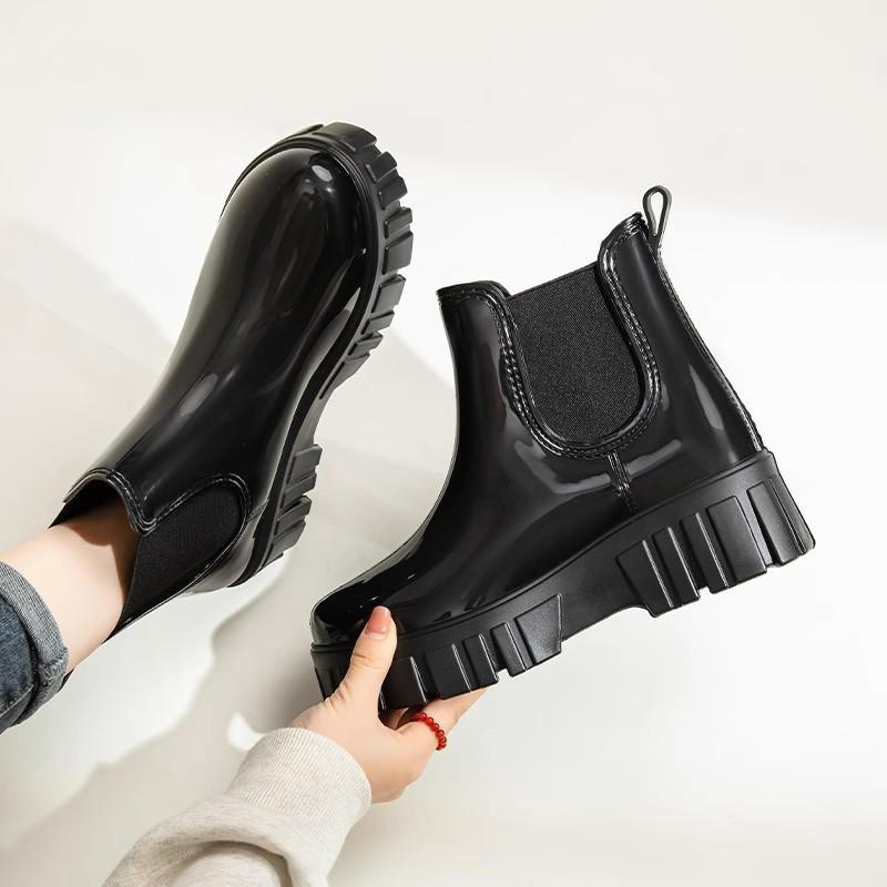 Damen 2024 Modische Wasserdichte Rutschfeste Mittelhohe Regenstiefel - Leichte Gummi-Schuhe mit dicker Sohle.