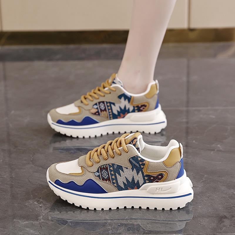 Forrest Gump shoes female student Korean version 2025 spring and autumn new versatile fashion sports little white board shoes female ins tide 8832