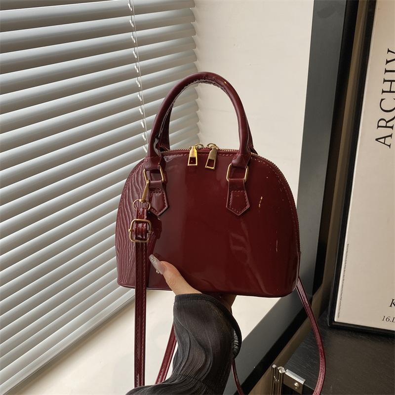 Portable shell bag solid color simple fashion trend versatile casual retro shoulder messenger bag premium feeling bag
