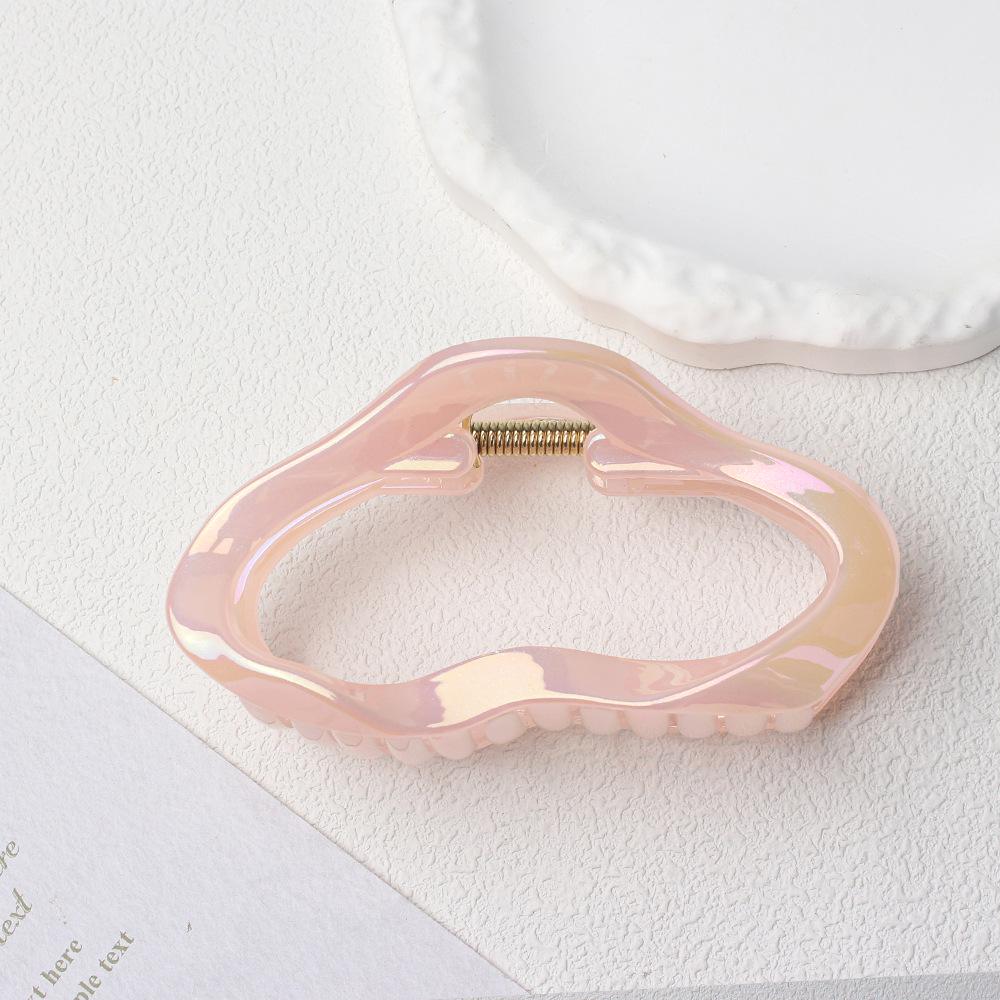 Korean Versatile Shiny Claw Clip: High-End Hair Accessory for Women