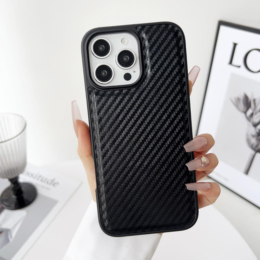 Cross pattern magnetic leather mobile phone case is suitable for Apple 17ProMax carbon fiber pattern magnetic suction 15pro protective case.