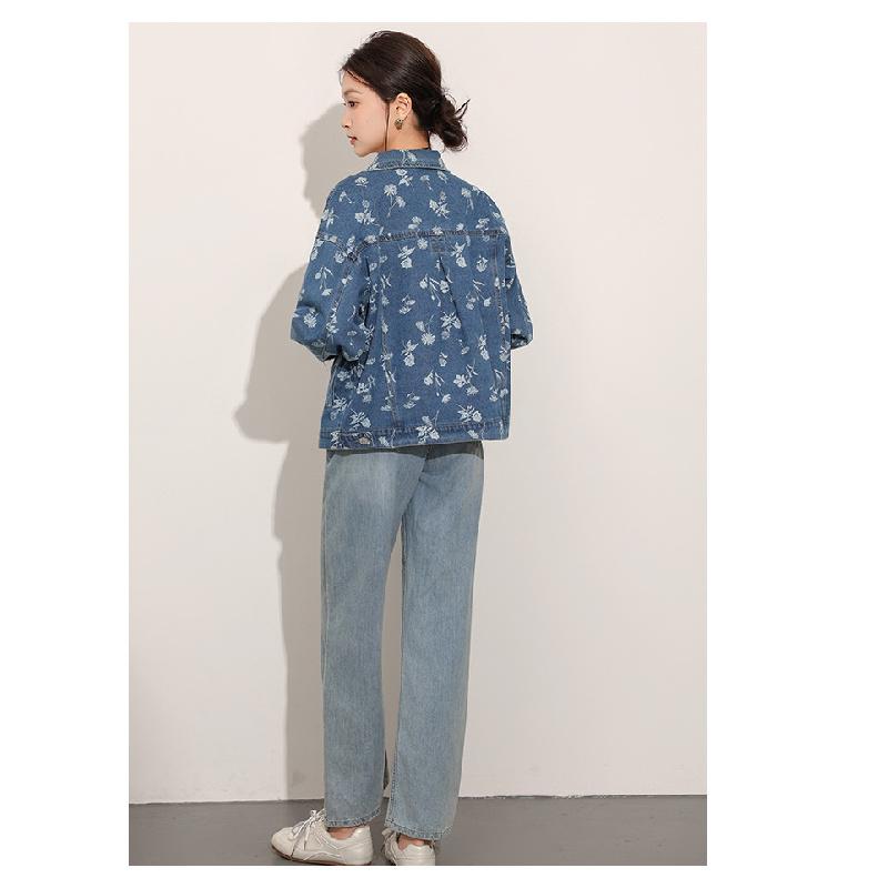 Vintage-style Short Denim Jacket with a Turn-down Collar for Women, 2026 Spring New Casual Jacket, Loose-fitting Top