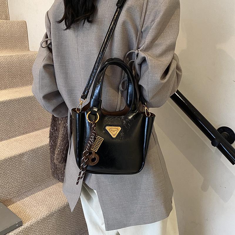 Bag Women's Large-capacity New Fashion Versatile Shoulder Messenger Bag Casual Handbag