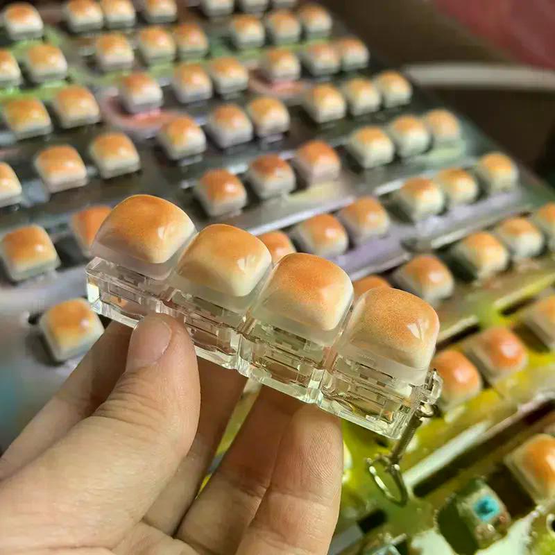 Mechanical Keyboard Button Decompress Fingertip Keyring Bread Keycap Stress Relief Clicker Keychain