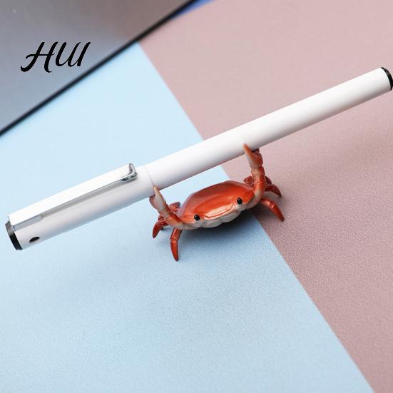 Creative Pen Holder Weightlifting Crab Desktop Organizer Decorative Ornament Desk Accessory for School Office Home PVC