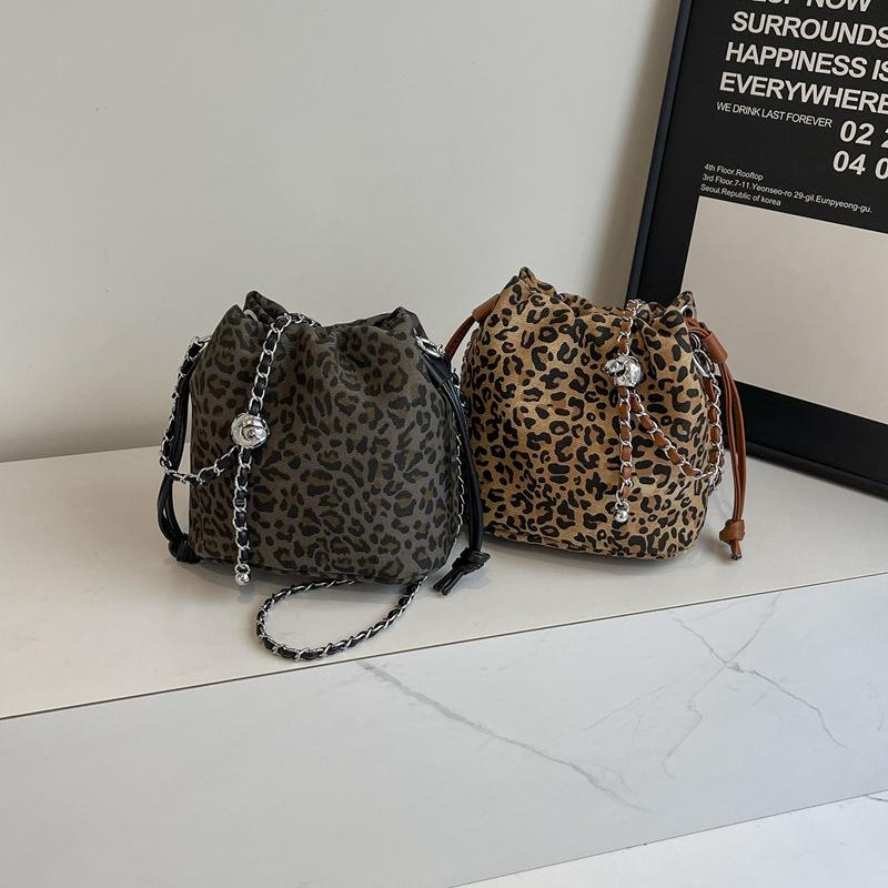 Leopard print women's bag 2025 portable Korean version bucket bag women's storage bag women's oblique span bag