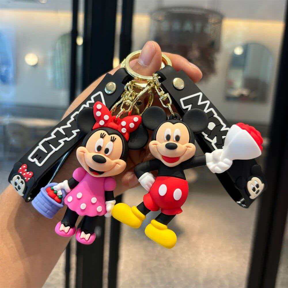 2026 Cute Mickey Minnie Donald Duck Cartoon Keychain Romantic Couple Bag Car Pendant Lovely Small Birthday Gift Pendant