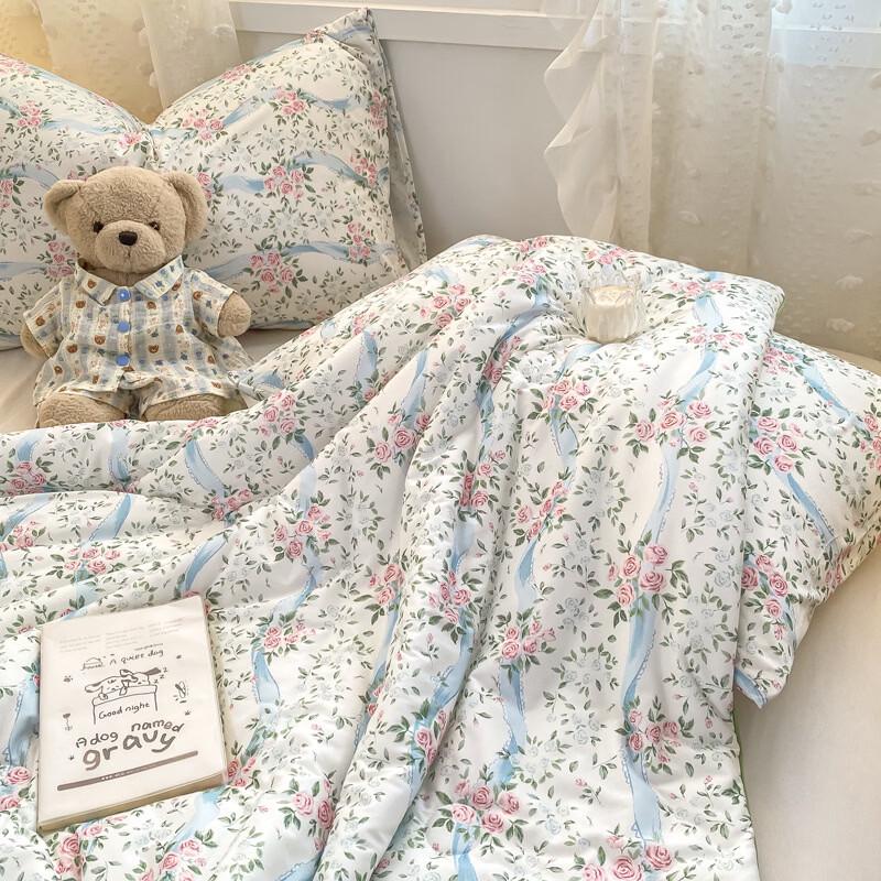 Floral Cooling Machine Washable Summer Quilt