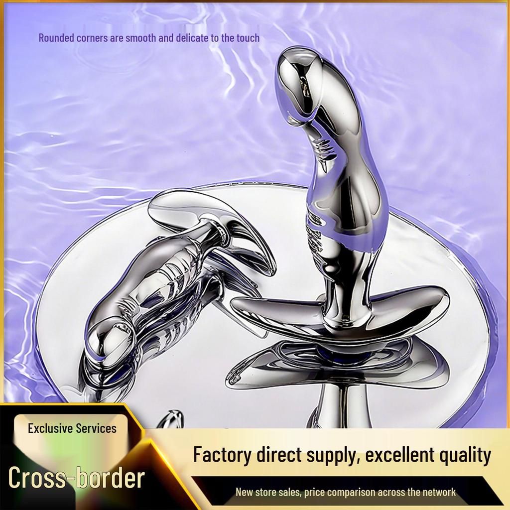 Elegante Butt Plug Metallico con Ingresso Posteriore in Lega di Alluminio