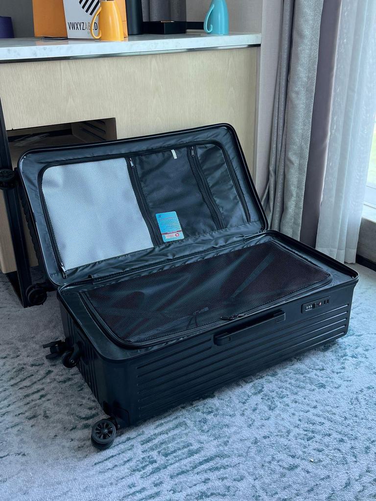 Extra Large Antibacterial 5-Wheel Trolley Suitcase with Combo Lock