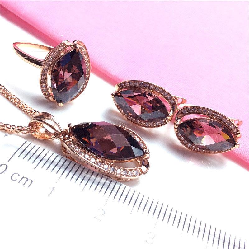 Exquisite Russian 585 Purple Gold Luxury Flash Diamond Smoke Stone Oval Pendant Rich Rose Gold Plated Colored Gold Necklace