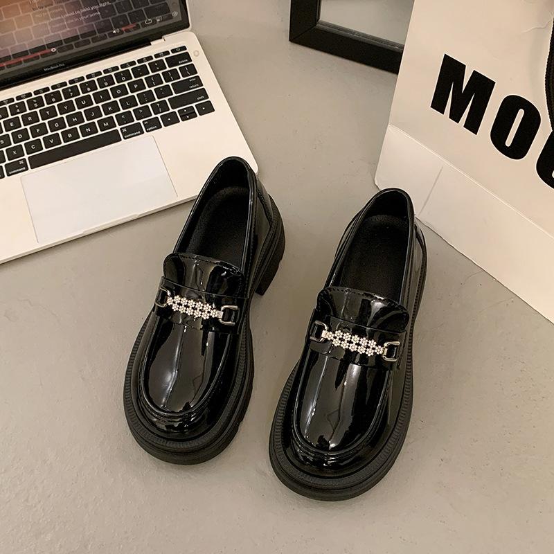 Женские лоферы на платформе Женские пенни-лоферы без застежки на толстой подошве Удобная повседневная деловая рабочая обувь с металлической цепочкой 35 2696₽