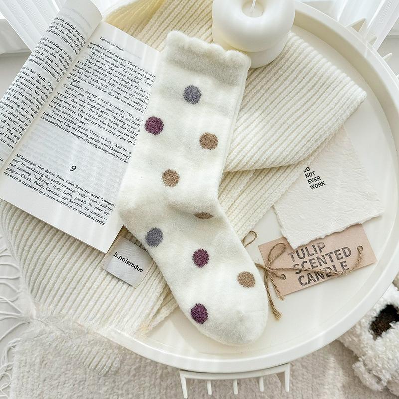 Thick, Fluffy, Heart-shaped Cartoon Warm Socks for Young Girls in Autumn and Winter, Home Warm Sleeping Socks