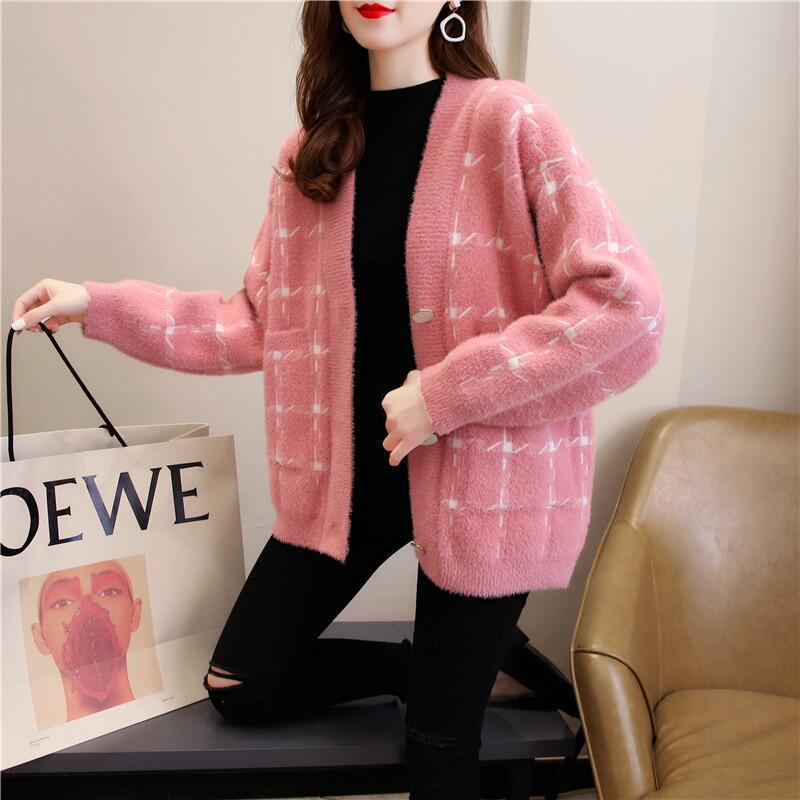 

Осень и зима новая модная кофта женская контрастных цветов и с широким вырезом вязаный кардиган женское пальто One Size розовый