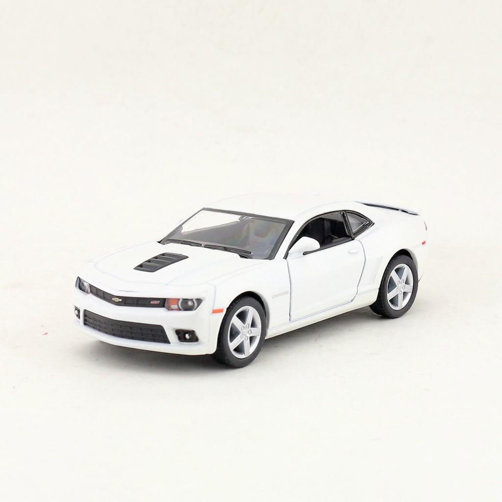 

Chevy Camaro Bumblebee Alloy Car Model For Collectors And Kids белый