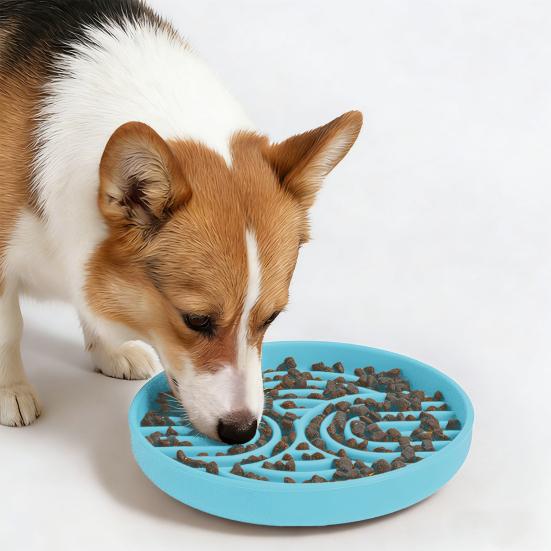 Slow Feeder Dog Bowl Silicone Dog Food Dish Puzzle Toy Slow Feeding Bowl to Prevent Gulping Choking And Bloating for Dogs And Cats