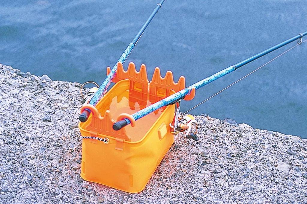 Daiichi Seiko Fishing Rod Red Bucket, 2-Pole Holder, 12L,