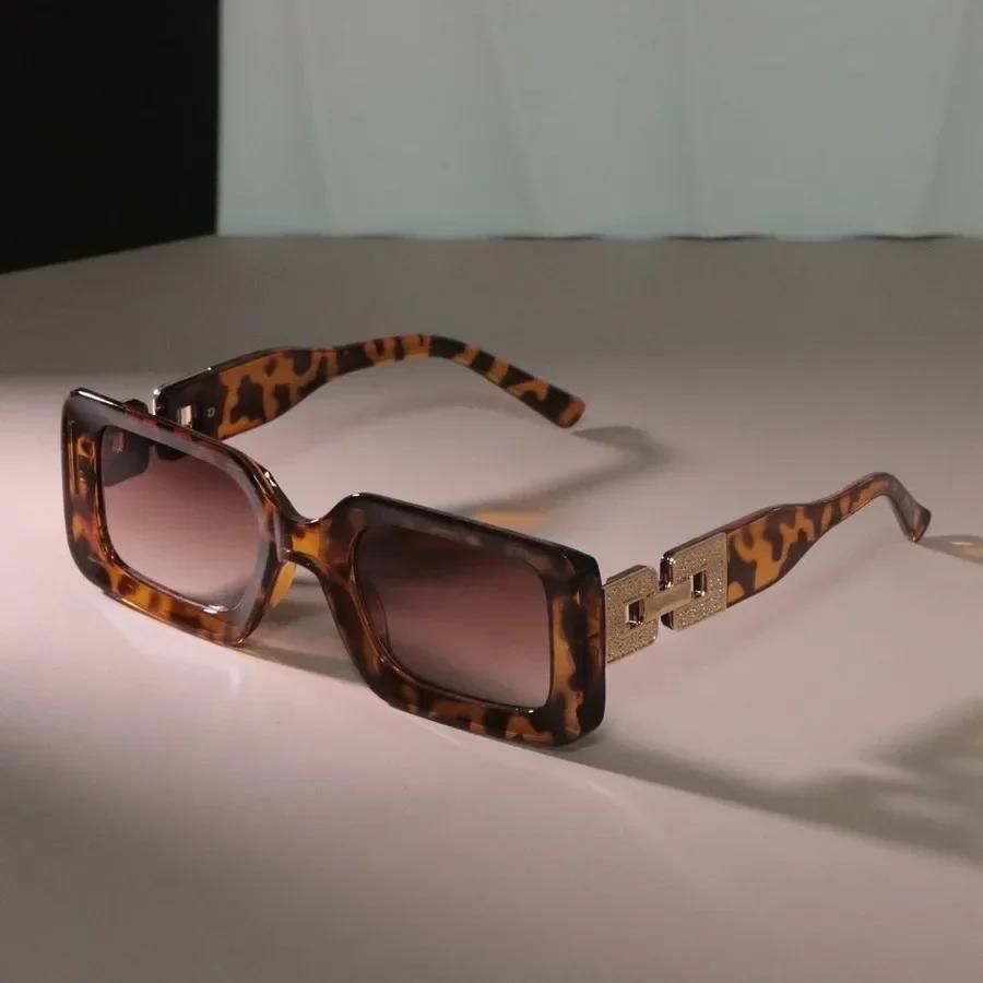 Stylish Square Sunglasses Women Men Trendy Brand Mirror Lens Sun Glasses Female Male Retro Colors Oculos De Sol