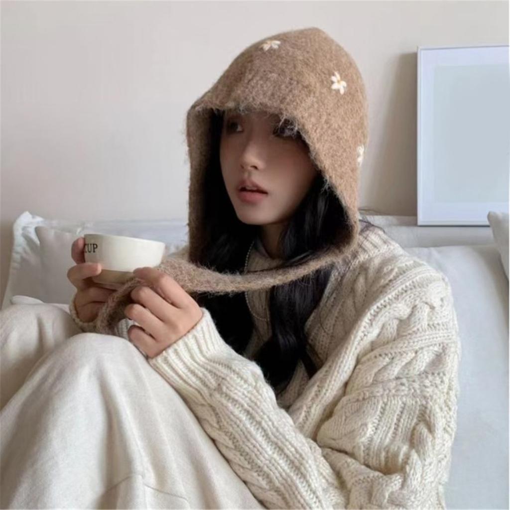 Lovely Flower Knitted Hat Winter Warmth And Comfortable Hat Handmade Hat for Women and Kids