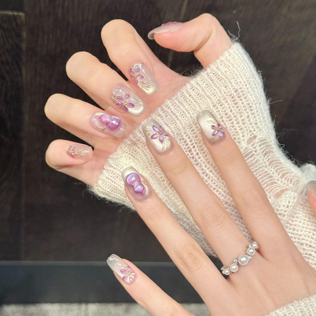 Chinese Style Press-On Nails Set with Elegant Purple Floral Carved Design Reusable Handmade Nail Art Tips
