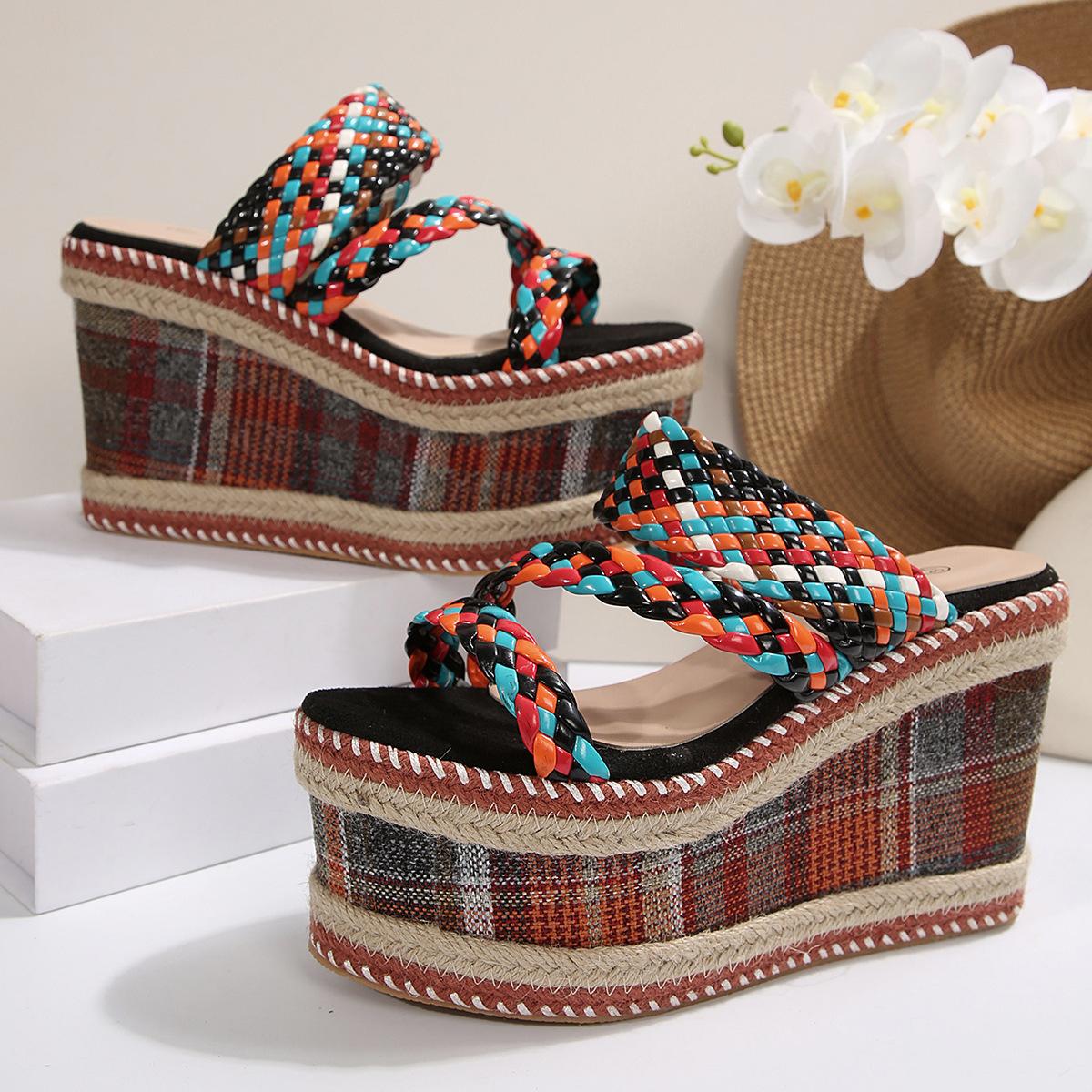 

Fashion Women Slippers 2025 Summer New Fashion Peep Toe Wedge Slippers Women Platform High Heels Outdoor Beach Shoes Sandalias De Mujer 42