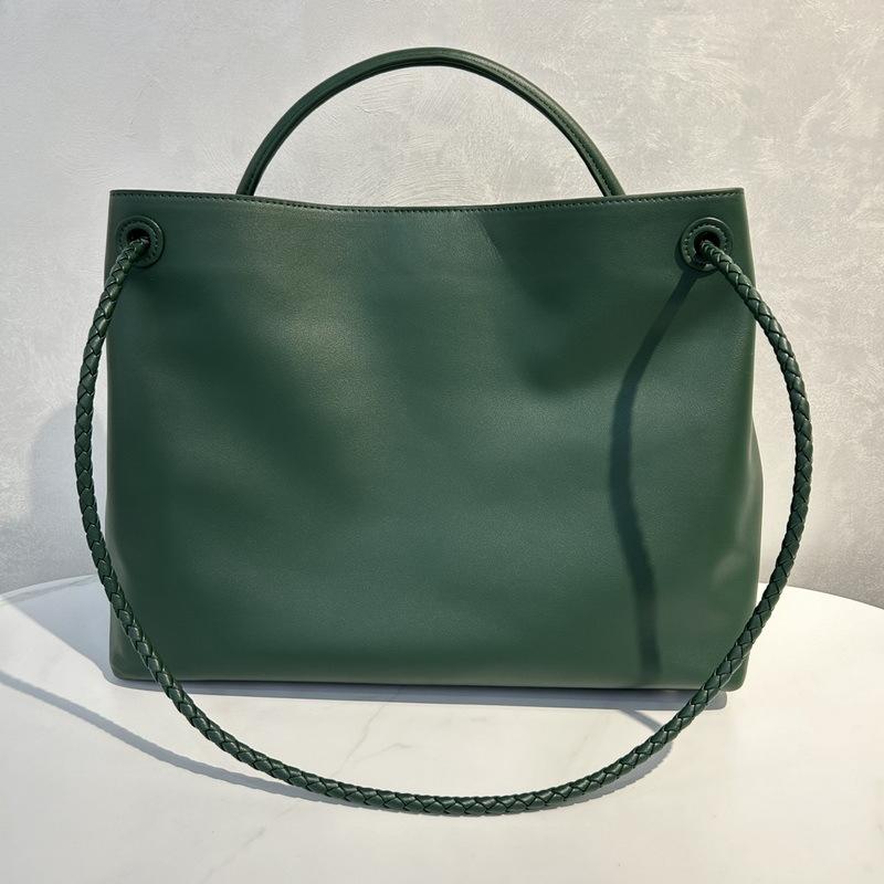 2026 Nuova borsa da donna in pelle trama semplice pelle grande retro intrecciato fibbia a farfalla borsa a spalla singola tracolla