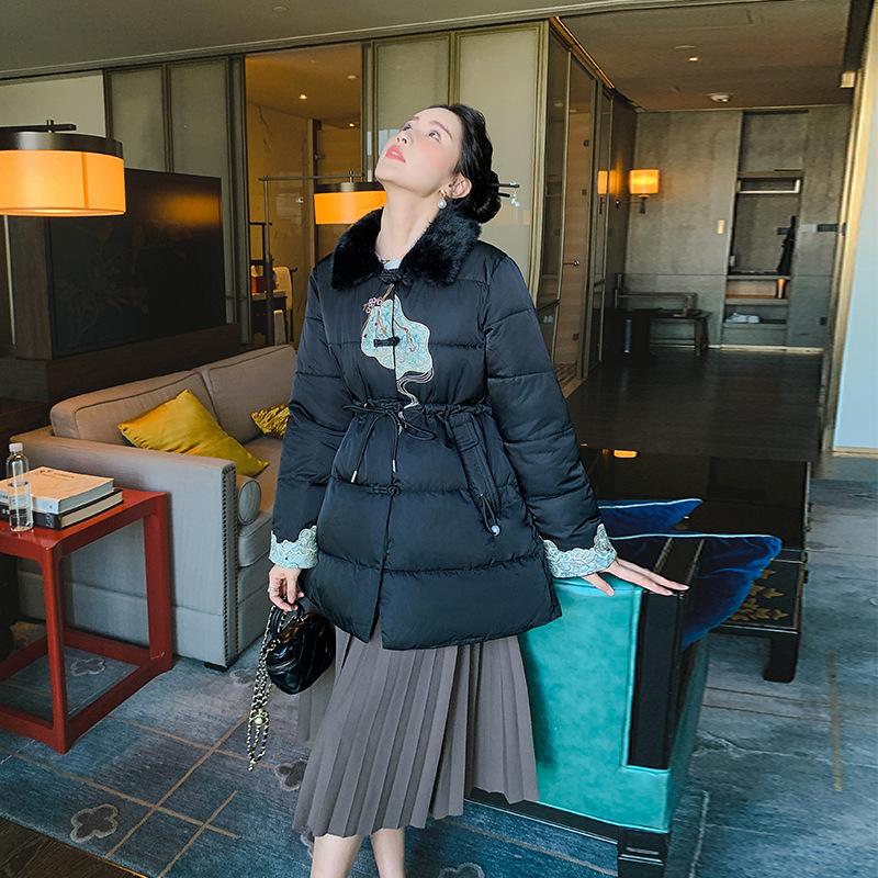

Зимняя новая хлопковая куртка Китайская пуховая хлопковая куртка Для женщин среднего возраста Вышитая хлопковая куртка в западном стиле в виде длинного пальто. XL чёрный