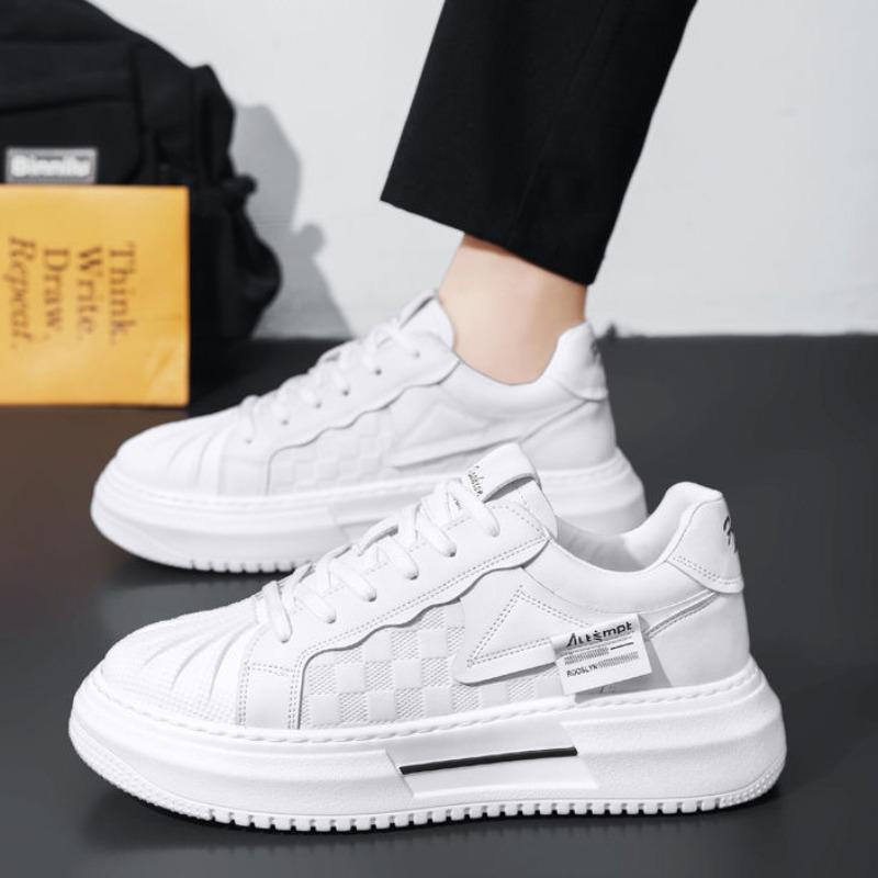 Fashion 2025 Designer Brand Men's Sneakers Luxury Athletic Men Platform Shoes Student Board Shoe Outdoor No Slip Walking Footwear Hombre