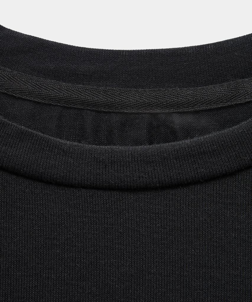ETRE AU SOMMET Drape Pintuck Zipper Roll-Up Short Top (Black)