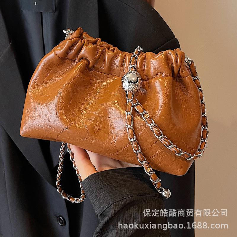 Korean fashion large-capacity chain bag women's new 2025 summer simple bucket bag niche texture messenger bag