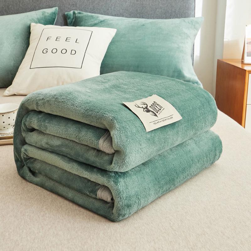 Plush Double-Sided Coral Fleece Blanket for Single Student Dormitory