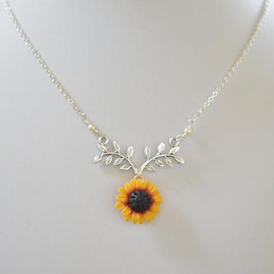 Women Faux Pearl Sunflower Leaf Branch Twig Pendant Necklace Jewelry