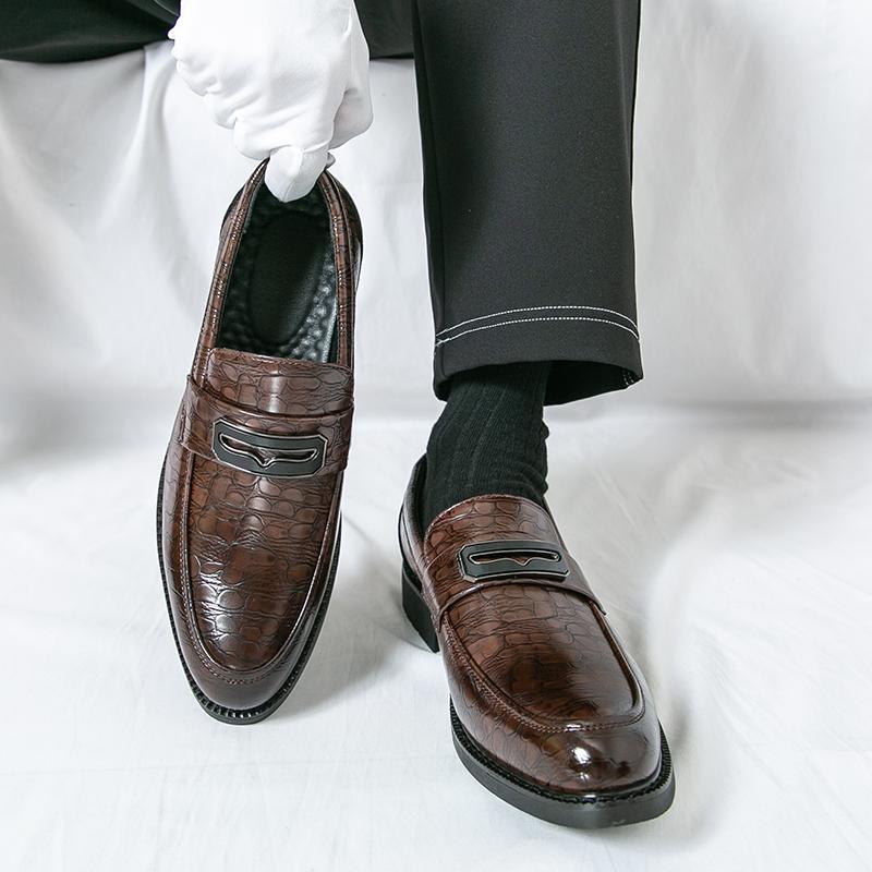 Fashion Fashionable Men Loafers Men Casual Comfortable Versatile Brand Small Leather Shoes Gentleman's Shoes Men Shoes In Sizes 38-46