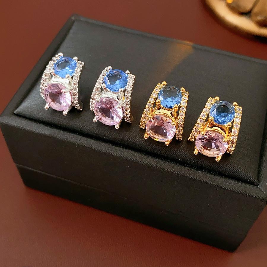 2025 Neue Zirkon C-förmige Ohrringe für Damen Süße und einfache Ohrstecker im Ins-Stil High-End Luxus Designer Zirkon Geschenke