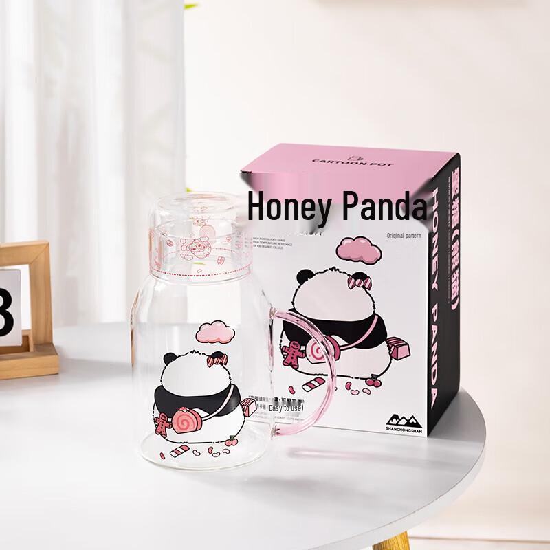 Honey Panda Chubby PLUS Glass Pitcher