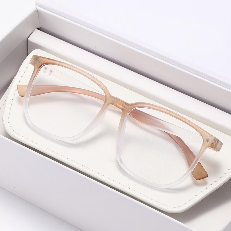 Retro Wood Grain Anti Blue Light Myopia Glasses Ultra Light Fashionable Plain Face for Men Women