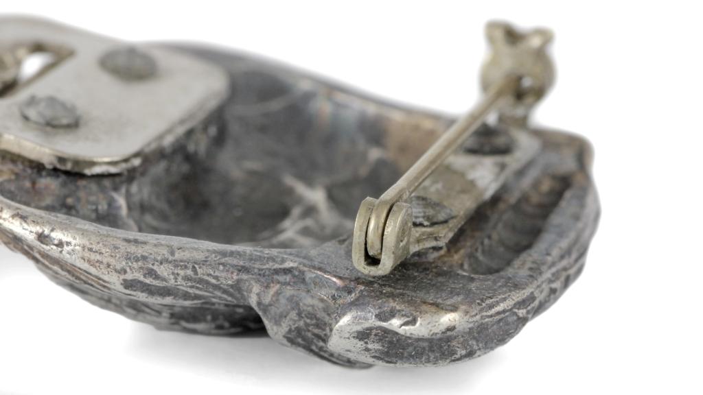Griffon Bruxellois, Brussels Griffon – Brooch with a clip, holder for a start number – Design 02 | Art-Dog