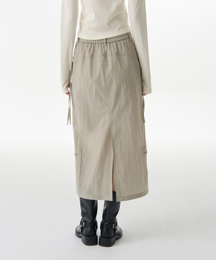 Musinsa Standard Woman Women'S Nylon Ripstop Utility Banding Long Skirt [Light Beige]