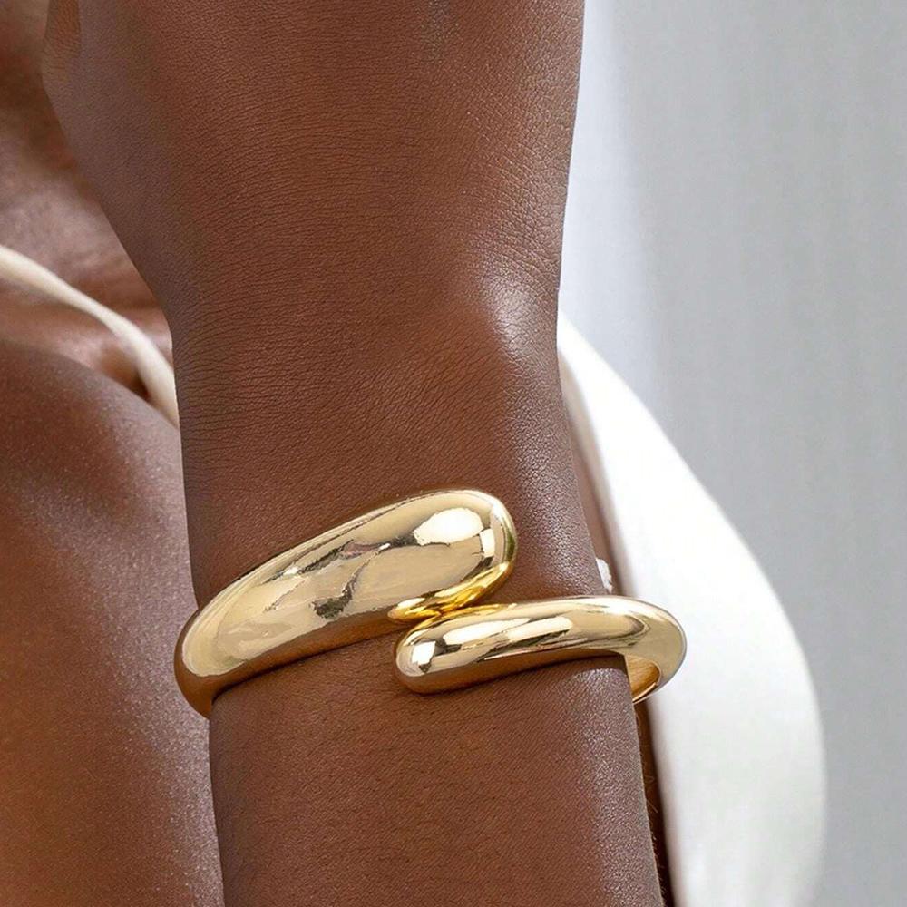 Chunky Gold Color Irregular Open Cuff Bracelet Bold Minimalist Style Bracelet For Women Office & Casual Gatherings Jewelry