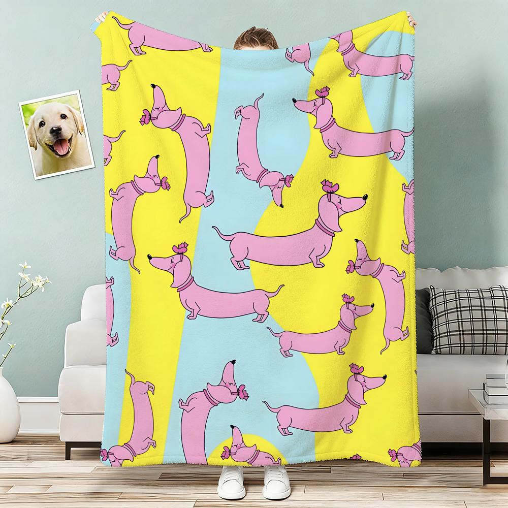 Cute Dachshund Throw Lightweight 240G Flannel Blanket Soft Skin-Friendly For Summer Cooling