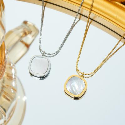 New Light Luxury Niche Design of Fritillar Necklace for Women with High-end Collarbone Chains and Cervical Chains Without Color Loss