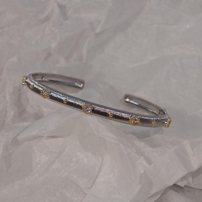 Italian Cloth Qi Latti Brushed Craft Hollow Four-Leaf Clover Diamond Bracelet Women'S High-End Temperament Bracelet