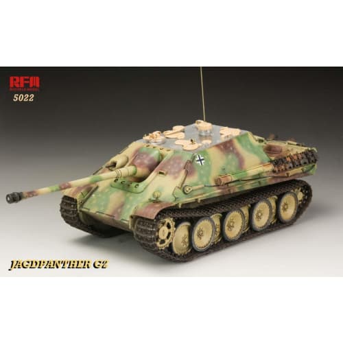 Ryefield Models 1/35 Scale German Heavy Tank Destroyer Sd.Kfz.173 Jagdpanther G2 Plastic Model Kit RFM5022