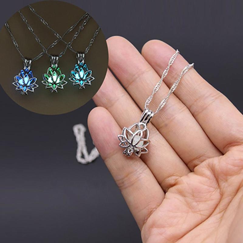 

Светящееся ожерелье в форме цветка лотоса для женщин, ювелирные изделия, светящиеся в темноте, женские украшения для йоги и буддизма A