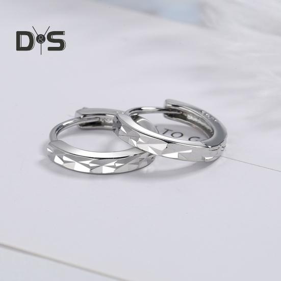 1 pár dámských náušnic Huggie Geometrický kosočtverec s povrchem z leštěné slitiny malé kruhové náušnice pro každodenní párty šperky do uší