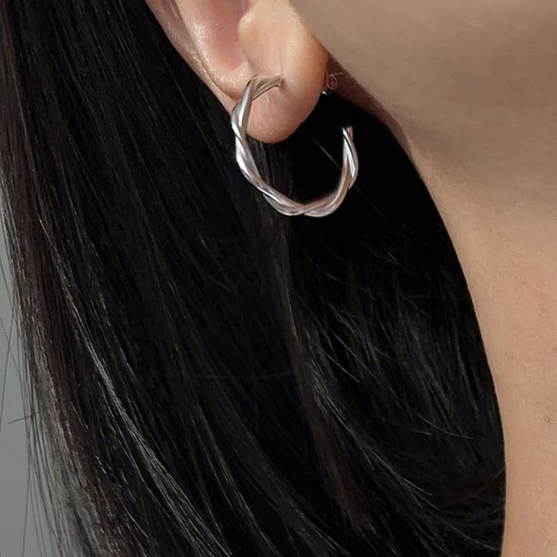 

mosxe [925 срібло] Проста сережка-закрутка silver